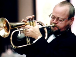 Arnold H�nsch spielt Fl�gelhorn